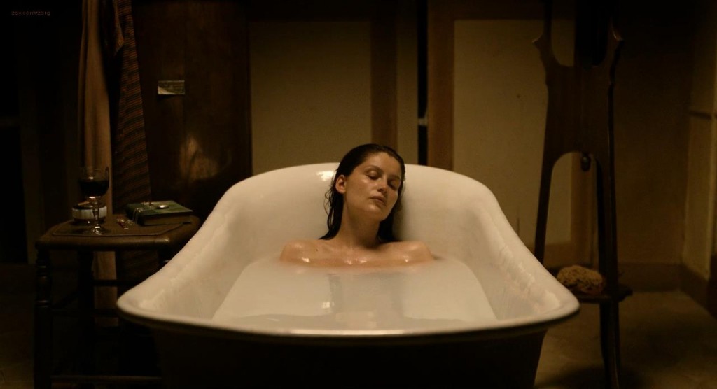 Laetitia Casta Nude Topless In The Bath From Derriere Les Murs