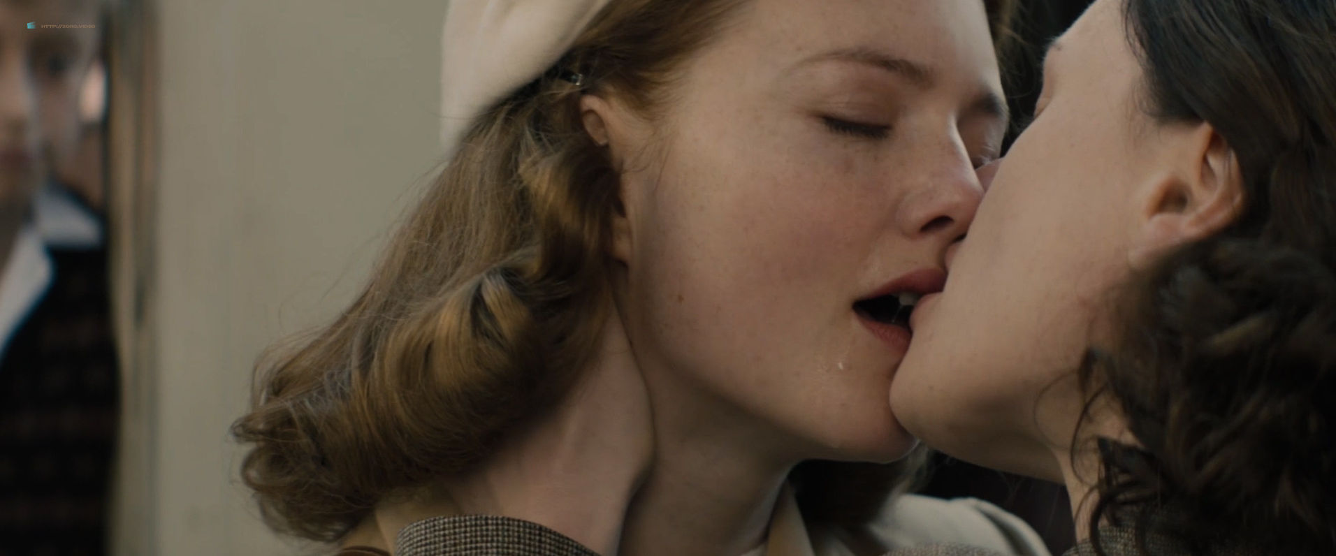 Anna Paquin Nude Topless And Lesbian Sex With Holliday Grainger Tell