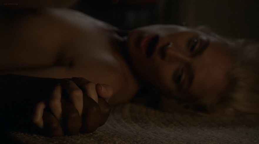 Caitlin Fitzgerald Nude Topless And Sex And Lizzy Caplan Nude Topless