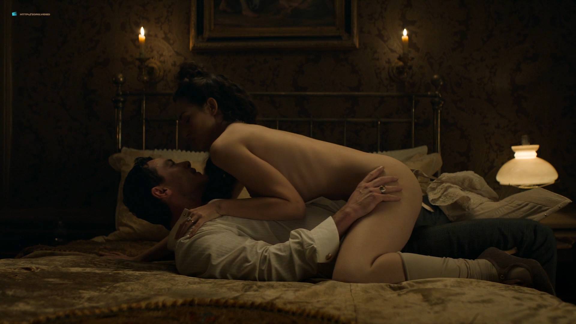 Dakota Fanning hot and sexy Emanuela Postacchini hot and some sex – The  Alienist (2018) s1e1 HD 1080p Web